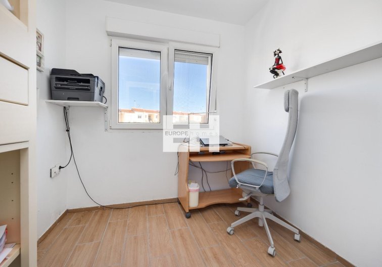 Resale - town house - Torrevieja - Aguas Nuevas