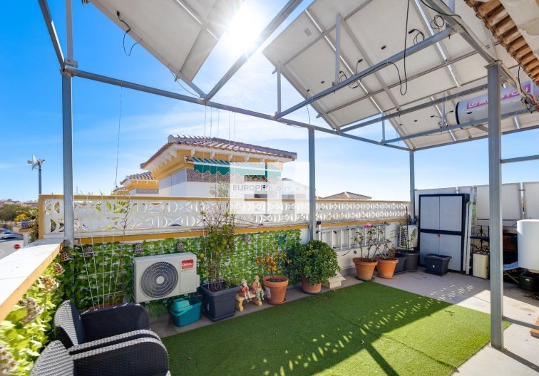 Resale - town house - Torrevieja - Aguas Nuevas