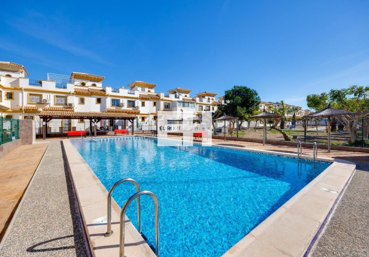 Resale - town house - Torrevieja - Aguas Nuevas