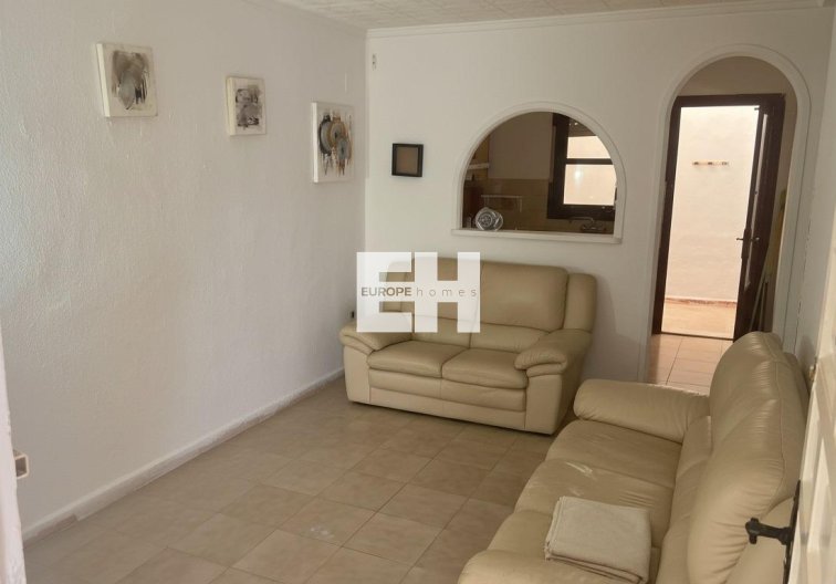 Resale - Bungalow - Torrevieja - La Siesta - El Salado - Torreta