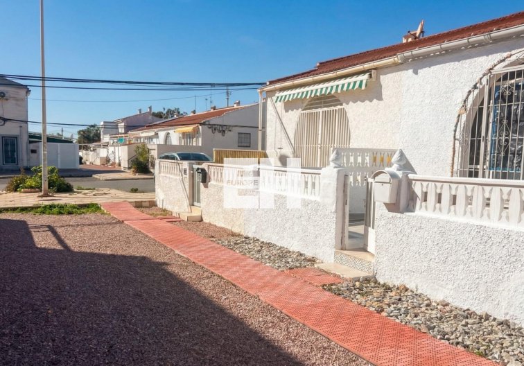 Resale - Bungalow - Torrevieja - La Siesta - El Salado - Torreta
