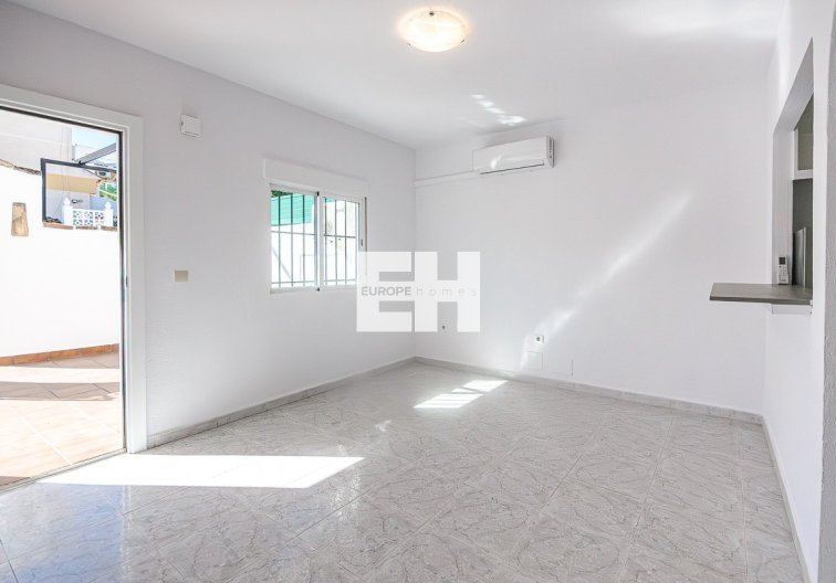 Herverkoop - villa - San Miguel de Salinas - Inland