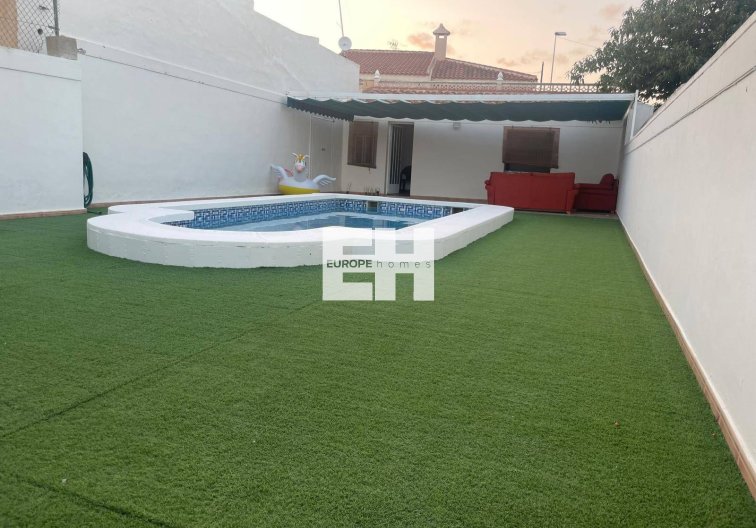 Resale - town house - Pilar de la Horadada - Zona Pueblo