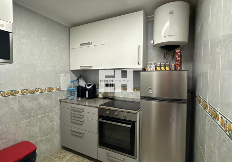 Segunda mano - Apartamento  - Torrevieja - Estacion De Autobuses