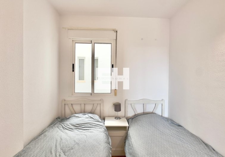 Resale - Apartment - Torrevieja - Centro