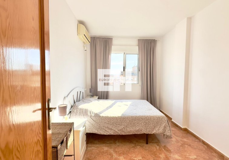 Resale - Apartment - Torrevieja - Centro