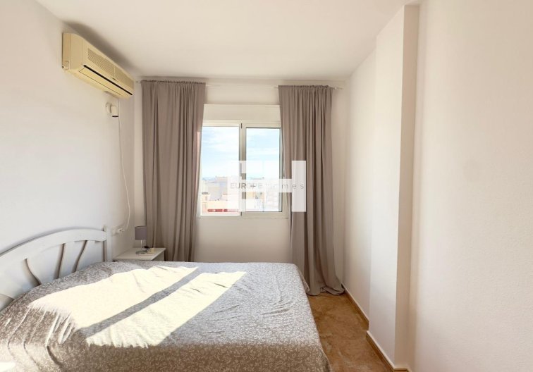 Resale - Apartment - Torrevieja - Centro