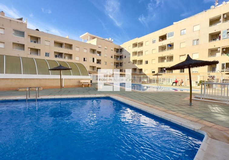 Resale - Apartment - Torrevieja - Centro
