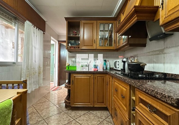 Segunda mano - Apartamento  - Torrevieja - Estacion De Autobuses