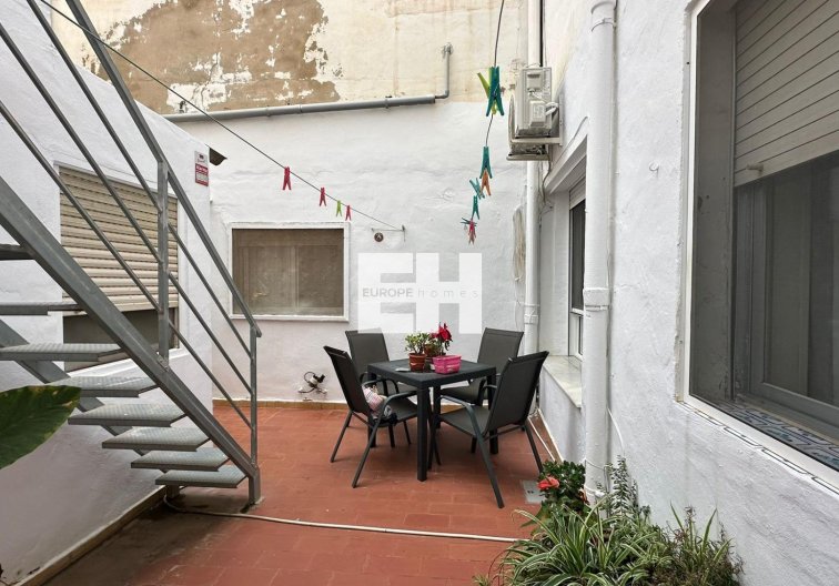 Segunda mano - Apartamento  - Torrevieja - Estacion De Autobuses