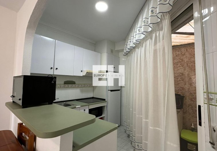 Resale - Bungalow - Orihuela Costa - Los Almendros-la Florida