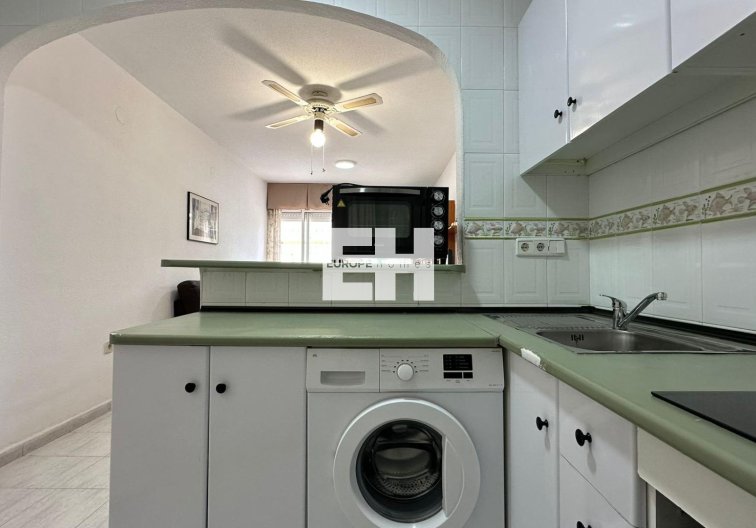 Resale - Bungalow - Orihuela Costa - Los Almendros-la Florida