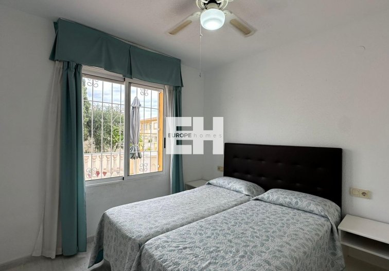 Resale - Bungalow - Orihuela Costa - Los Almendros-la Florida