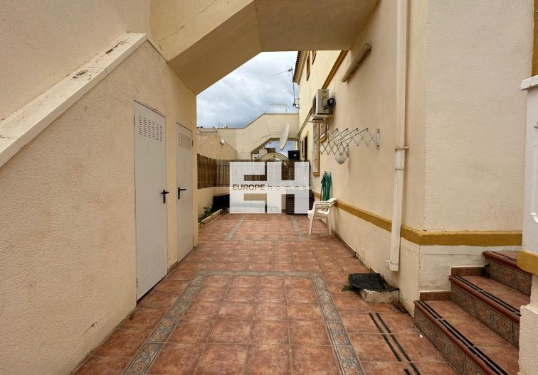 Resale - Bungalow - Orihuela Costa - Los Almendros-la Florida