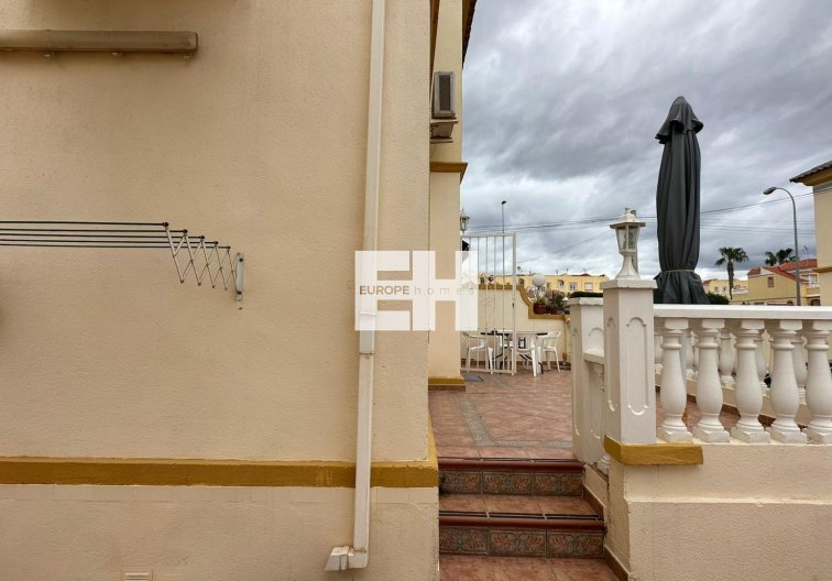 Resale - Bungalow - Orihuela Costa - Los Almendros-la Florida