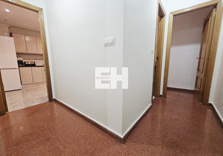 Segunda mano - Apartamento  - Torrevieja - Estacion De Autobuses