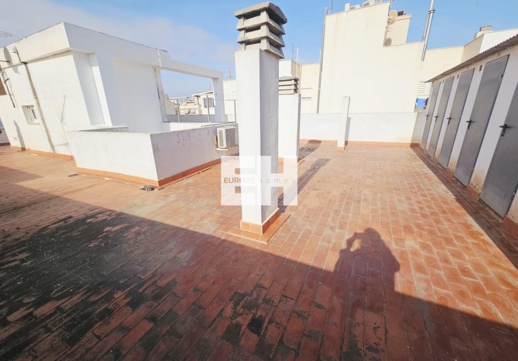 Segunda mano - Apartamento  - Torrevieja - Estacion De Autobuses