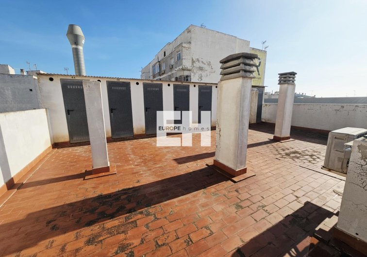 Segunda mano - Apartamento  - Torrevieja - Estacion De Autobuses