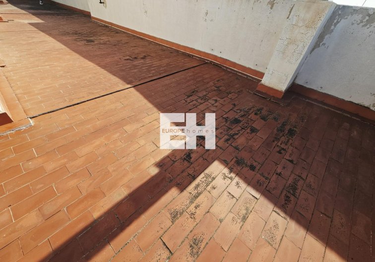 Segunda mano - Apartamento  - Torrevieja - Estacion De Autobuses