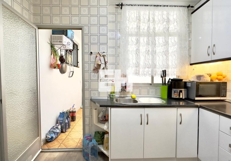 Resale - Apartment - Torrevieja - Centro