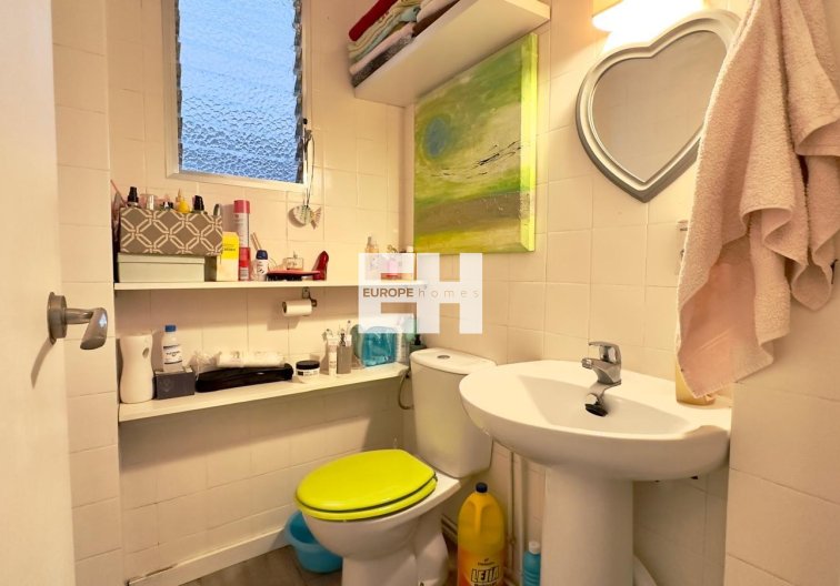 Resale - Apartment - Torrevieja - Centro