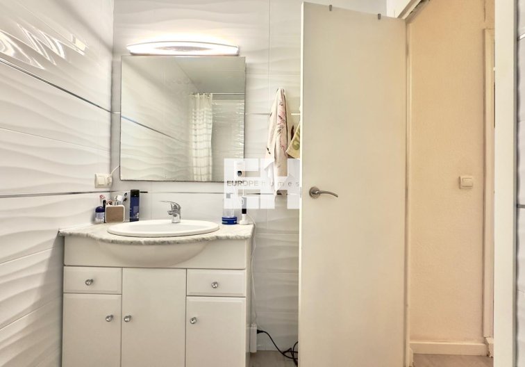 Resale - Apartment - Torrevieja - Centro