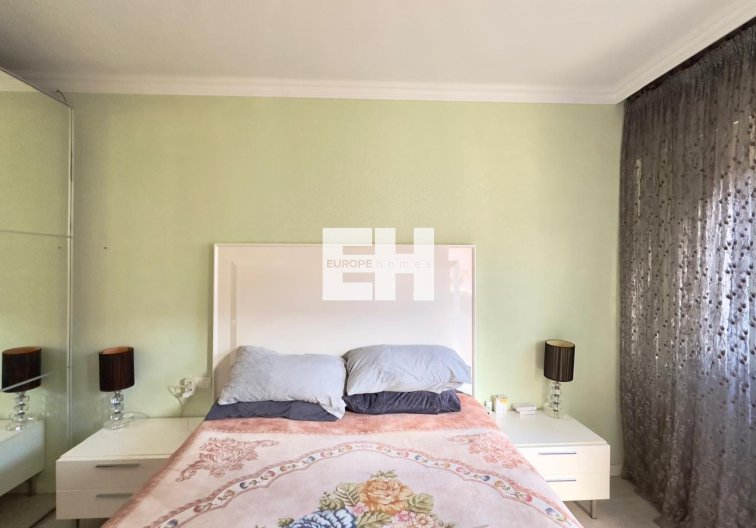 Resale - Apartment - Torrevieja - Centro