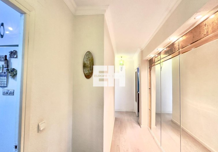 Resale - Apartment - Torrevieja - Centro