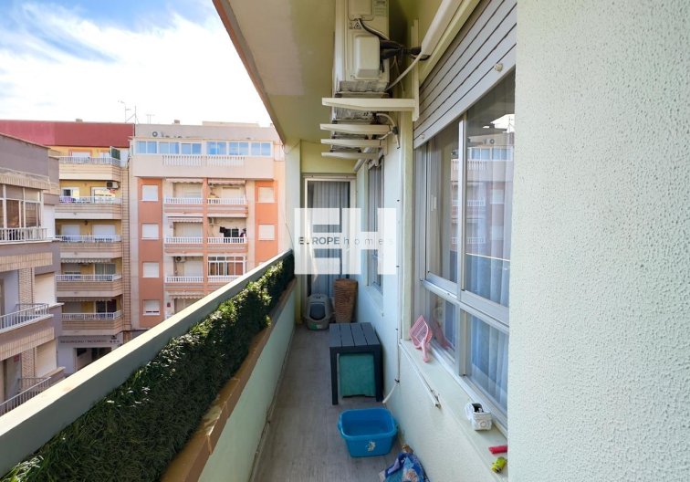 Resale - Apartment - Torrevieja - Centro