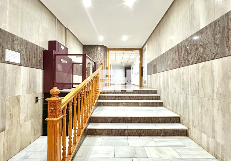 Resale - Apartment - Torrevieja - Centro