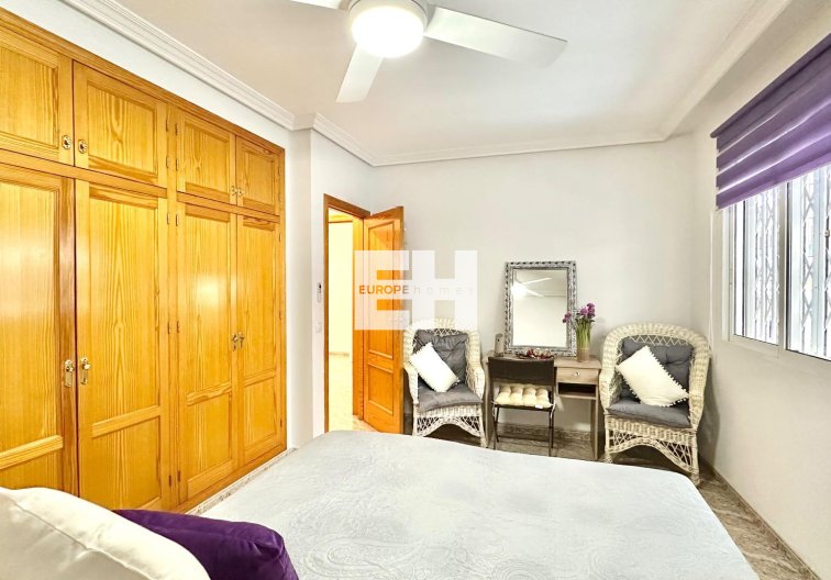 Resale - Apartment - Torrevieja - Centro