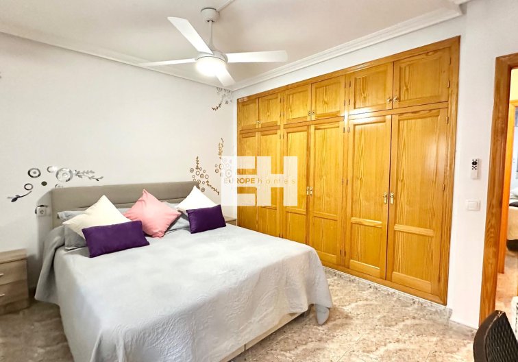 Resale - Apartment - Torrevieja - Centro