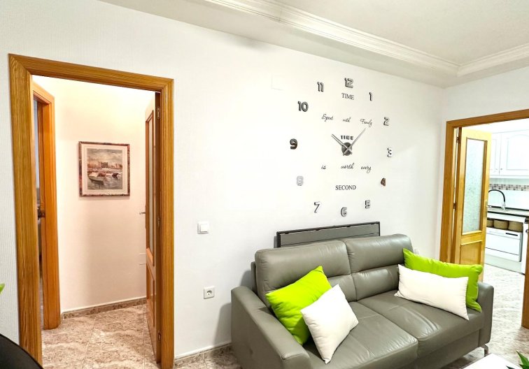 Resale - Apartment - Torrevieja - Centro