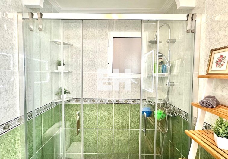 Resale - Apartment - Torrevieja - Centro