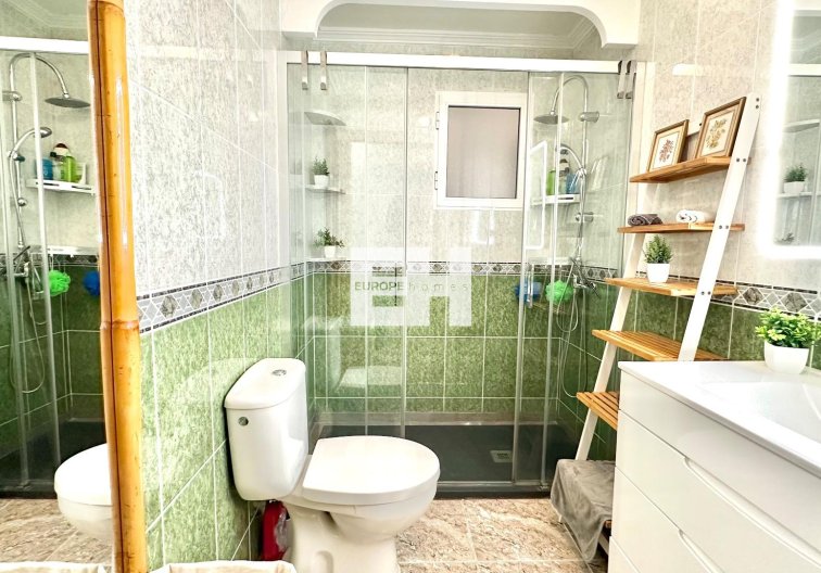 Resale - Apartment - Torrevieja - Centro