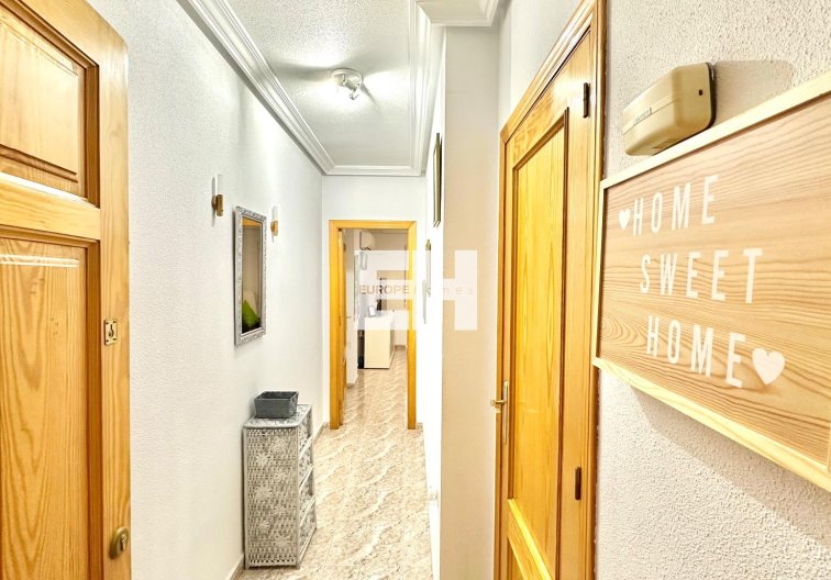 Resale - Apartment - Torrevieja - Centro