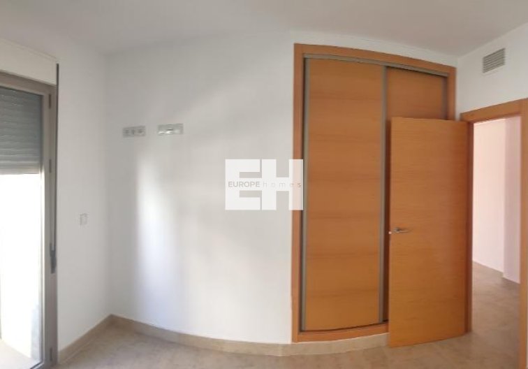 Segunda mano - Apartamento  - Torrevieja - Estacion De Autobuses