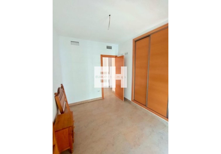 Segunda mano - Apartamento  - Torrevieja - Estacion De Autobuses