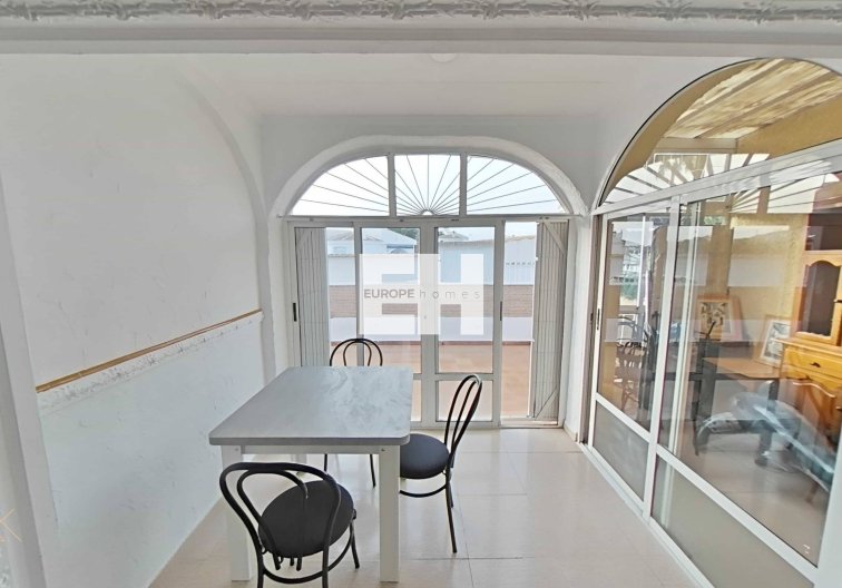 Resale - villa - Torrevieja - San Luis