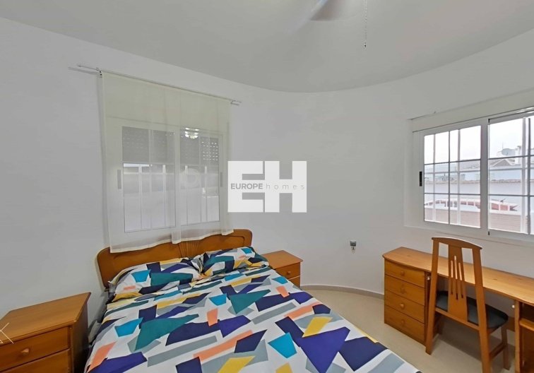 Resale - villa - Torrevieja - San Luis
