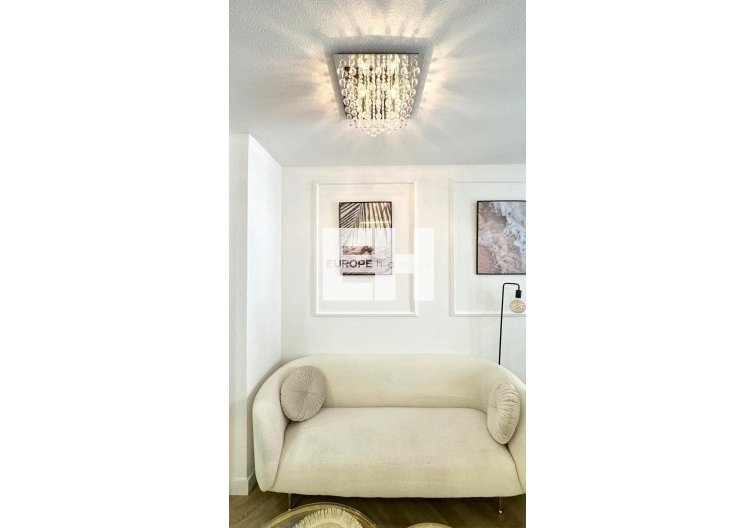 Segunda mano - Apartamento  - Torrevieja - Centro