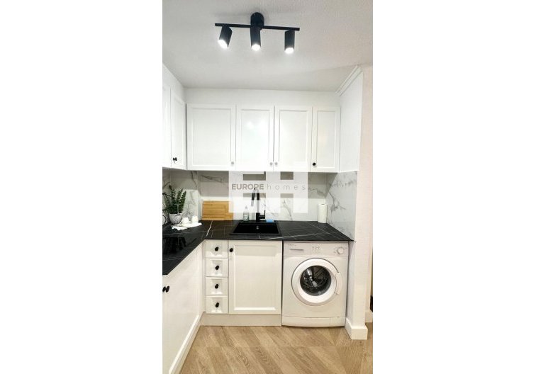 Segunda mano - Apartamento  - Torrevieja - Centro