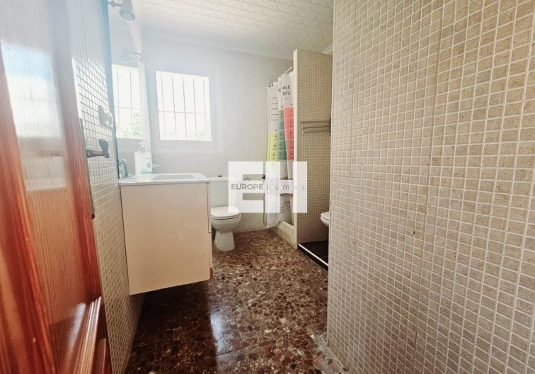 Resale - villa - Torrevieja - Los Balcones - Los Altos Del Edén