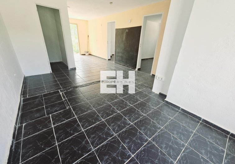 Resale - villa - Torrevieja - Los Balcones - Los Altos Del Edén