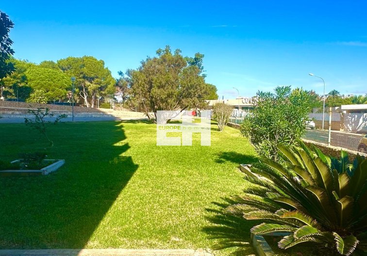 Resale - Apartment - Orihuela Costa - Altos De Campoamor