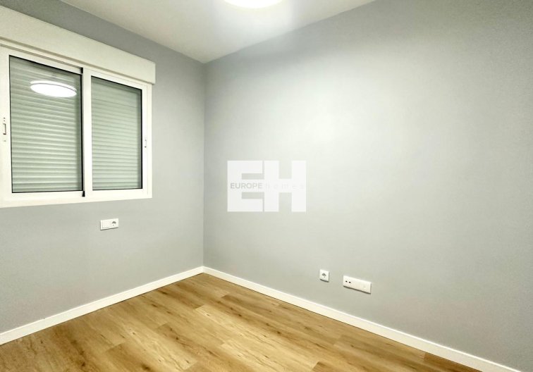 Resale - Apartment - Torrevieja - La Mata Pueblo