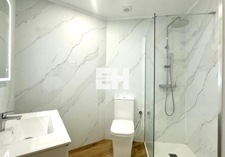 Resale - Apartment - Torrevieja - La Mata Pueblo