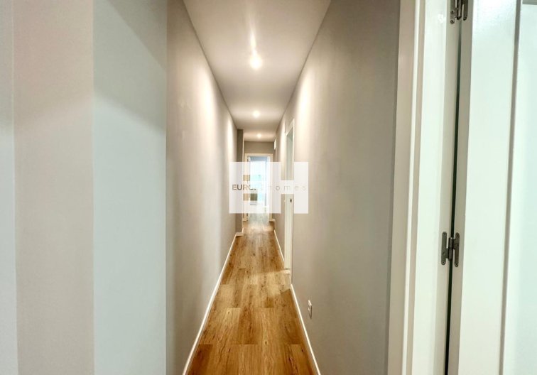 Resale - Apartment - Torrevieja - La Mata Pueblo