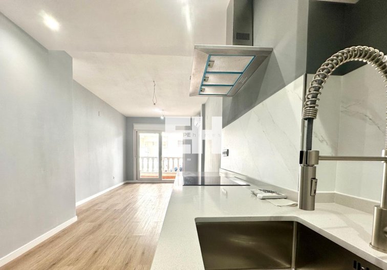 Resale - Apartment - Torrevieja - La Mata Pueblo