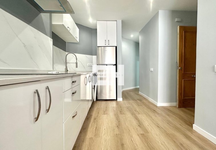 Resale - Apartment - Torrevieja - La Mata Pueblo